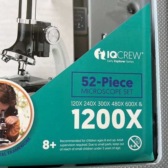 Barely used IQCrew 52 piece Microscope Set - Picture 3 of 3